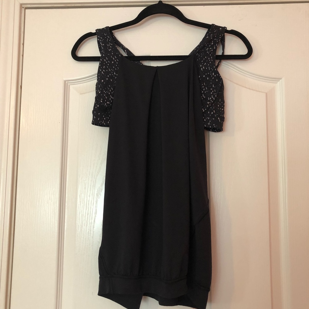 Lululemon Free to Be Tank